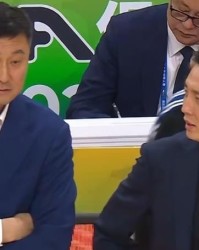 开云体育官网-CBA杯赛：山东逆转浙江进4强，广东对阵上海三连败