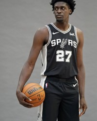 Kaiyun sport-前马刺双向球员获准重返NCAA效力！媒体人：NCAA再次颠覆我的认知